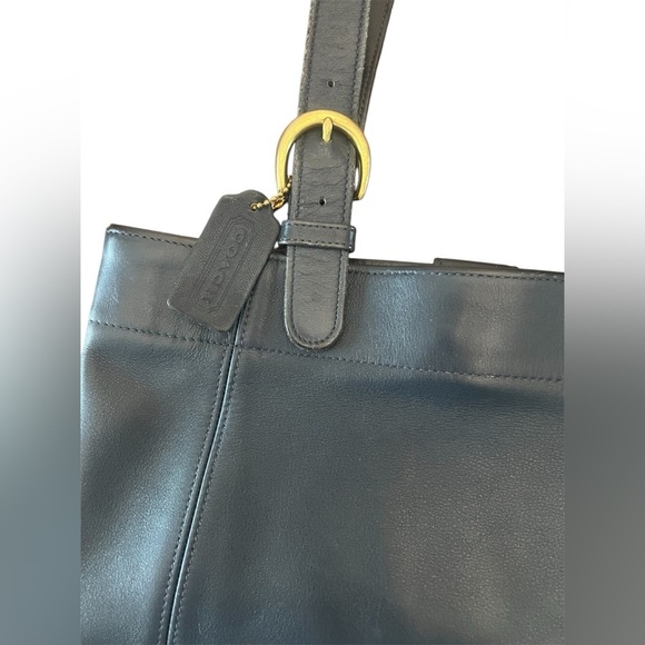 Vintage COACH 1996  Leather Waverly SoHo Buckle Shoulder Bag Deep Navy - Picture 2 of 6